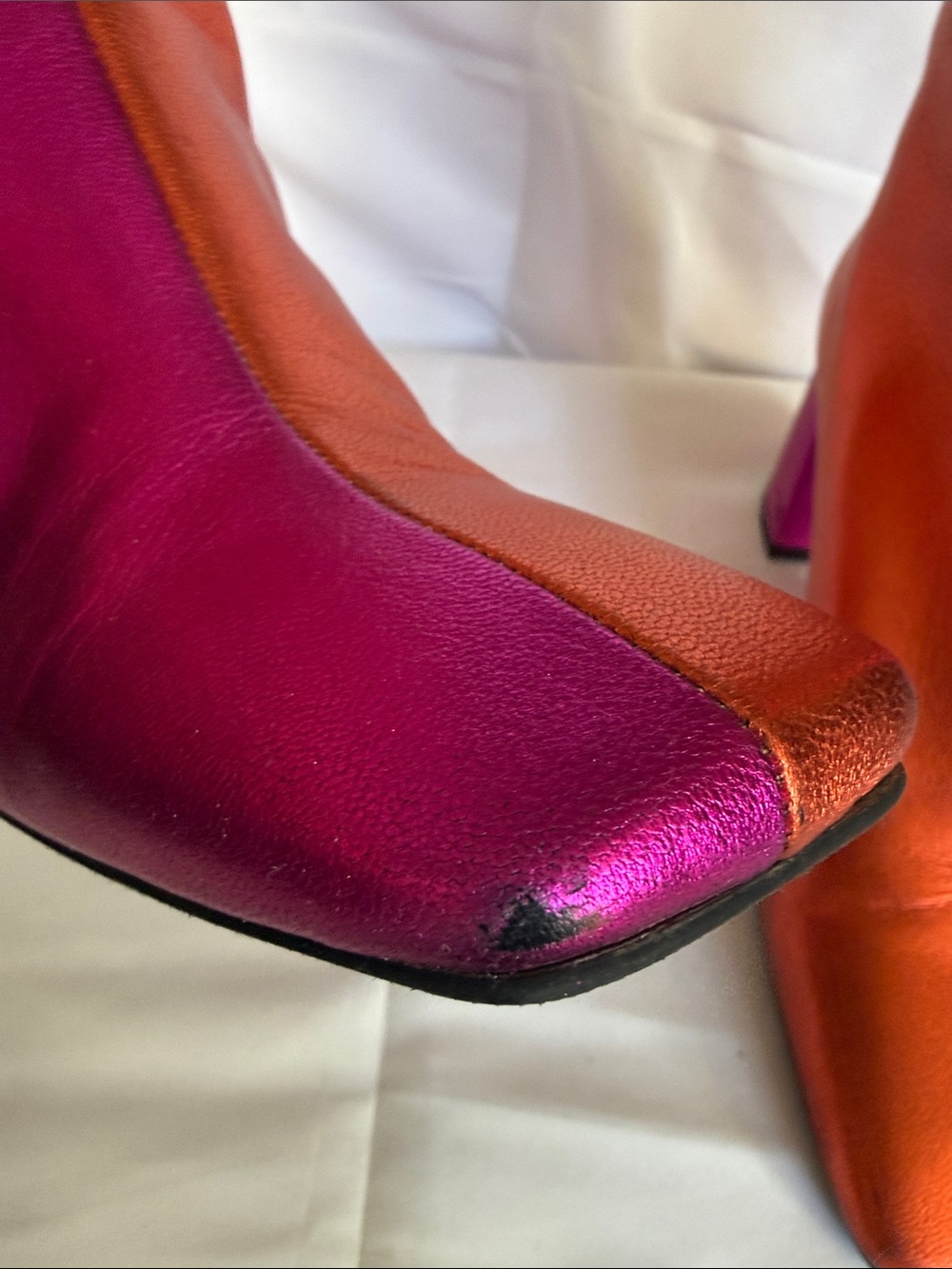 Intentionally Blank Tabitha Metallic Heeled Boot in split Magenta & Orange • 7 - Picture 5 of 8